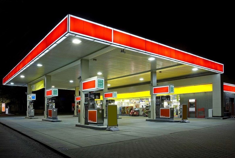 ガソリンスタンド